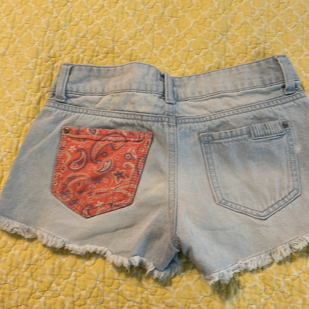Shorts - Picture 2 of 2